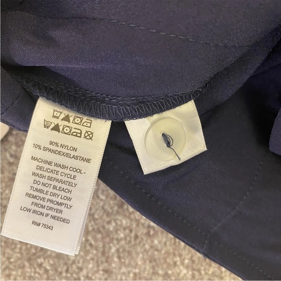 Tommy Bahama Womens Bermuda Shorts Stretch Active Navy Blue Size S - Small - NWT - Picture 14 of 16